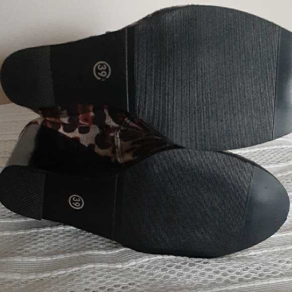 Leopard Print Ankle Booties - Picture 7 of 9